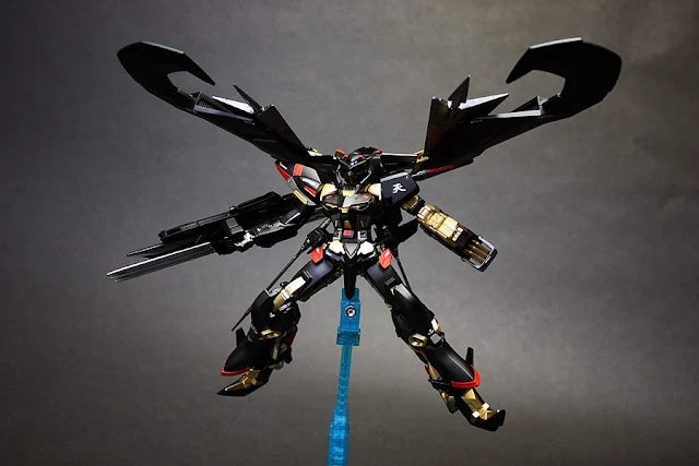 1/144 HG Gundam Astray Gold Frame Amatsu Mina