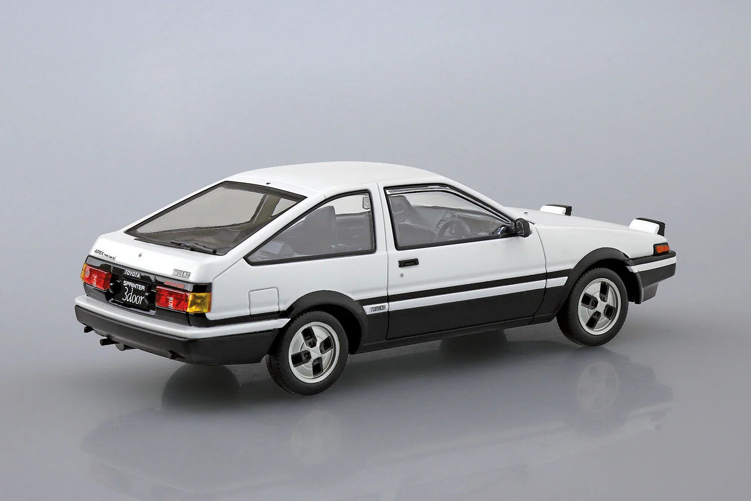 TOYOTA SPRINTER TRUENO High-Tech Two-Tone White and Black