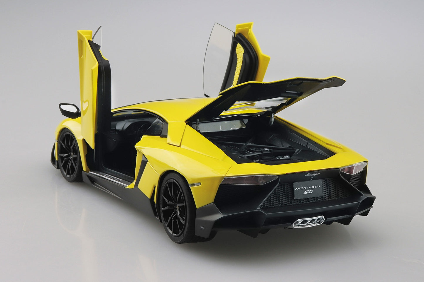 1/24 Lamborghini Aventador 50" ANNIVERSARIO